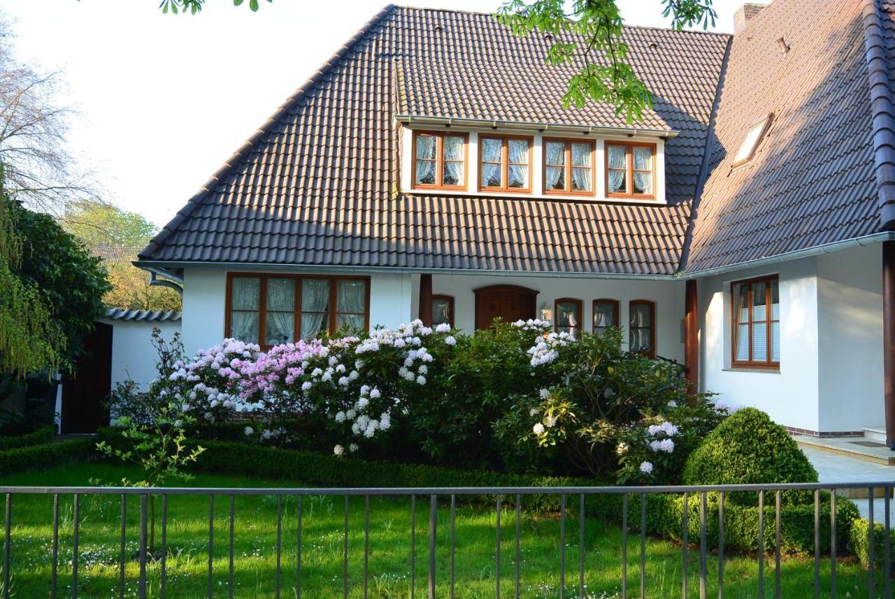 Apartment Am Buergerpark Бремергафен Екстер'єр фото